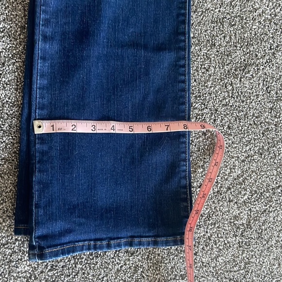 Lucky brand regular size 12 jeans - Picture 9 of 9